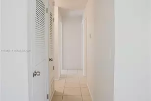 323 NE Midfield Ln, Port Saint Lucie, FL 34983 - Photo 17