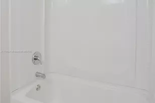 323 NE Midfield Ln, Port Saint Lucie, FL 34983 - Photo 25