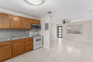 1305 NE 2nd Ave, Fort Lauderdale, FL 33304 - Photo 9