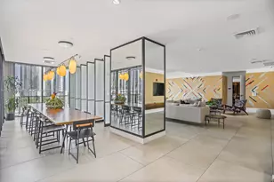 121 NE 34th St, Miami, FL 33137 - Photo 23