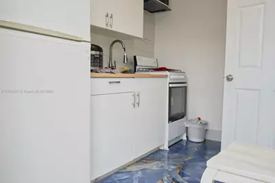 2500 NW 91st St, Miami, FL 33147 - Photo 7