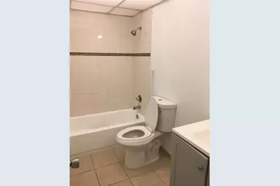 6950 Miami Gardens Dr #2-411, Hialeah, FL 33015 - Photo 9