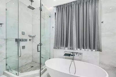 441 N Hibiscus Dr, Miami Beach, FL 33139 - Photo 71