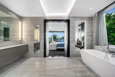 441 N Hibiscus Dr, Miami Beach, FL 33139 - Photo 45