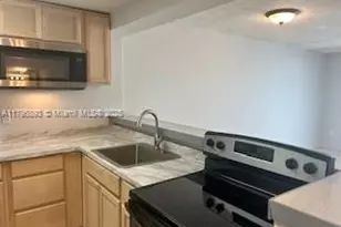 345 Ocean Dr, Miami Beach, FL 33139 - Photo 5