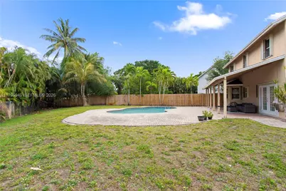 1051 SW 95th Ter, Pembroke Pines, FL 33025 - Photo 37
