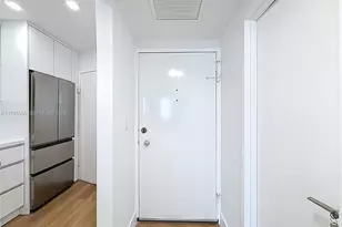 2899 Collins Ave, Miami Beach, FL 33140 - Photo 7