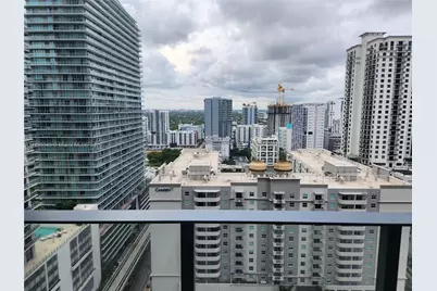 1000 Brickell Plz #2304, Miami, FL 33131 - Photo 11