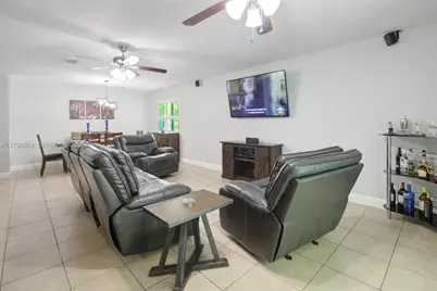 20121 SW 79th Ave, Cutler Bay, FL 33189 - Photo 31