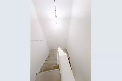 981 SW 6th Ct, Florida City, FL 33034 - Photo 15