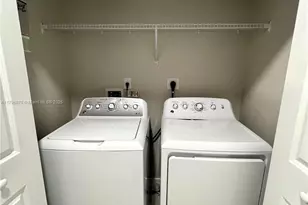 1065 NW 4th Ter, Florida City, FL 33034 - Photo 9