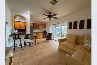 1700 Pierce St #202, Hollywood, FL 33020 - Photo 1