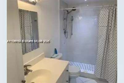 300 Bayview Dr #508, Sunny Isles Beach, FL 33160 - Photo 29