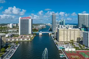 301 NE 14th Ave, Hallandale Beach, FL 33009 - Photo 3