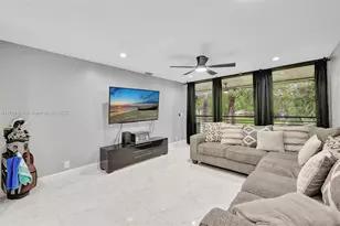 7699 NW 79th Ave, Tamarac, FL 33321 - Photo 11