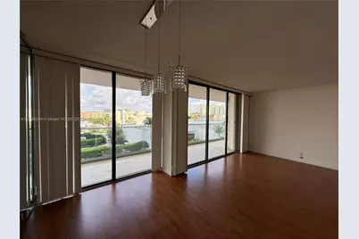 19707 Turnberry Way #5C, Aventura, FL 33180 - Photo 3