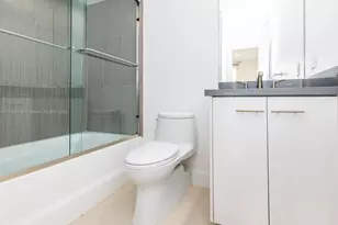 820 NE 7th St, Fort Lauderdale, FL 33304 - Photo 31