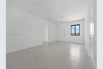 18917 SW 316th Ter, Homestead, FL 33030 - Photo 5