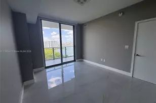 16385 Biscayne Blvd, North Miami Beach, FL 33160 - Photo 7