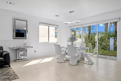 9830 NW 74th Ter, Doral, FL 33178 - Photo 11