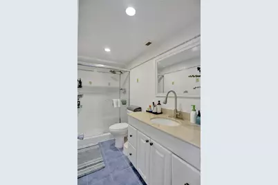 300 Bayview Dr #PH10, Sunny Isles Beach, FL 33160 - Photo 25