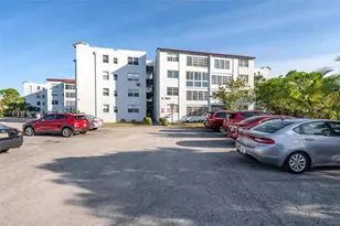 2860 Somerset Dr, Lauderdale Lakes, FL 33311 - Photo 5