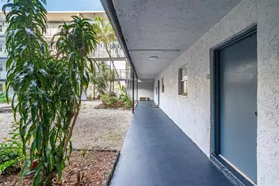 2860 Somerset Dr #101K, Lauderdale Lakes, FL 33311 - Photo 7