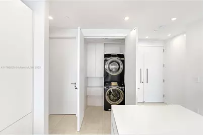 100 S Pointe Drive #903, Miami Beach, FL 33139 - Photo 19