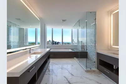 851 NE 1st Ave #PH5011, Miami, FL 33132 - Photo 17