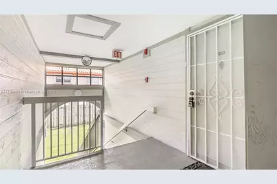 20680 NE 4th Ct #206, Miami, FL 33179 - Photo 3