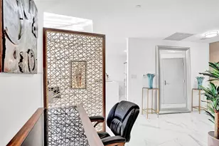 488 NE 18th St, Miami, FL 33132 - Photo 5