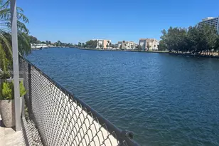 400 Diplomat Pkwy, Hallandale Beach, FL 33009 - Photo 27