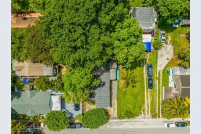 120 NW 32nd St, Miami, FL 33127 - Photo 9