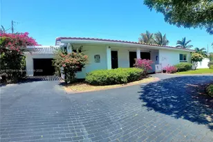 2241 NE 38th St, Lighthouse Point, FL 33064 - Photo 1