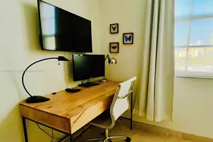 19877 E Country Club Dr, Aventura, FL 33180 - Photo 17