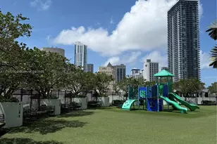 90 SW 3rd St, Miami, FL 33130 - Photo 31