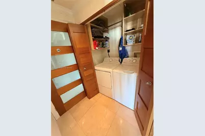 90 SW 3rd St #3601, Miami, FL 33130 - Photo 13