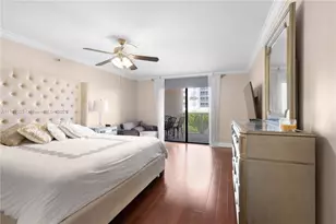 6423 Collins Ave, Miami Beach, FL 33141 - Photo 29