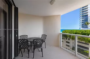 6423 Collins Ave, Miami Beach, FL 33141 - Photo 35