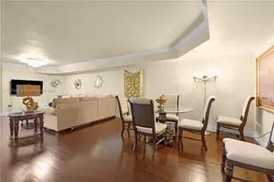 6423 Collins Ave, Miami Beach, FL 33141 - Photo 9