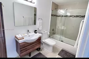 19701 E Country Club Dr, Aventura, FL 33180 - Photo 19