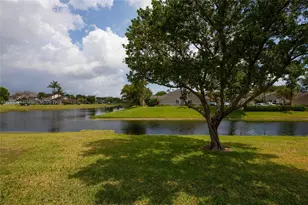 1248 W Lakes Dr, Deerfield Beach, FL 33442 - Photo 27