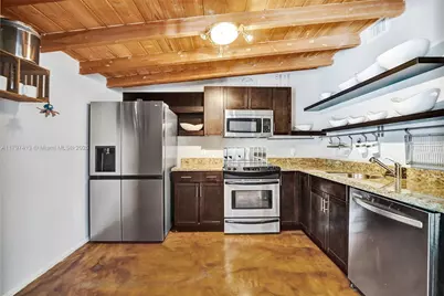 2213 NE 17th Ave, Wilton Manors, FL 33305 - Photo 31