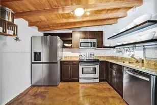 2213 NE 17th Ave, Wilton Manors, FL 33305 - Photo 31