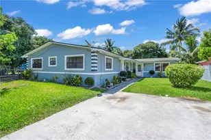1290 NE 144th St, Miami, FL 33161 - Photo 1