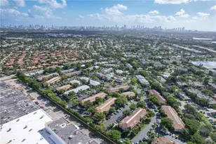 933 NE 199th St, Miami, FL 33179 - Photo 31