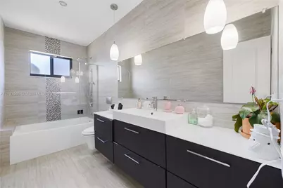 20375 NE 22nd Pl, Miami, FL 33180 - Photo 25