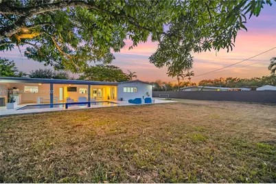 8501 SW 142nd St, Palmetto Bay, FL 33158 - Photo 11