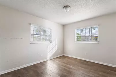 1732 N 16th Ave N, Lake Worth, FL 33460 - Photo 7