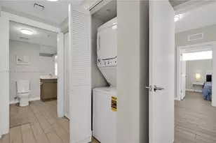 321 NE 26th St, Miami, FL 33137 - Photo 19